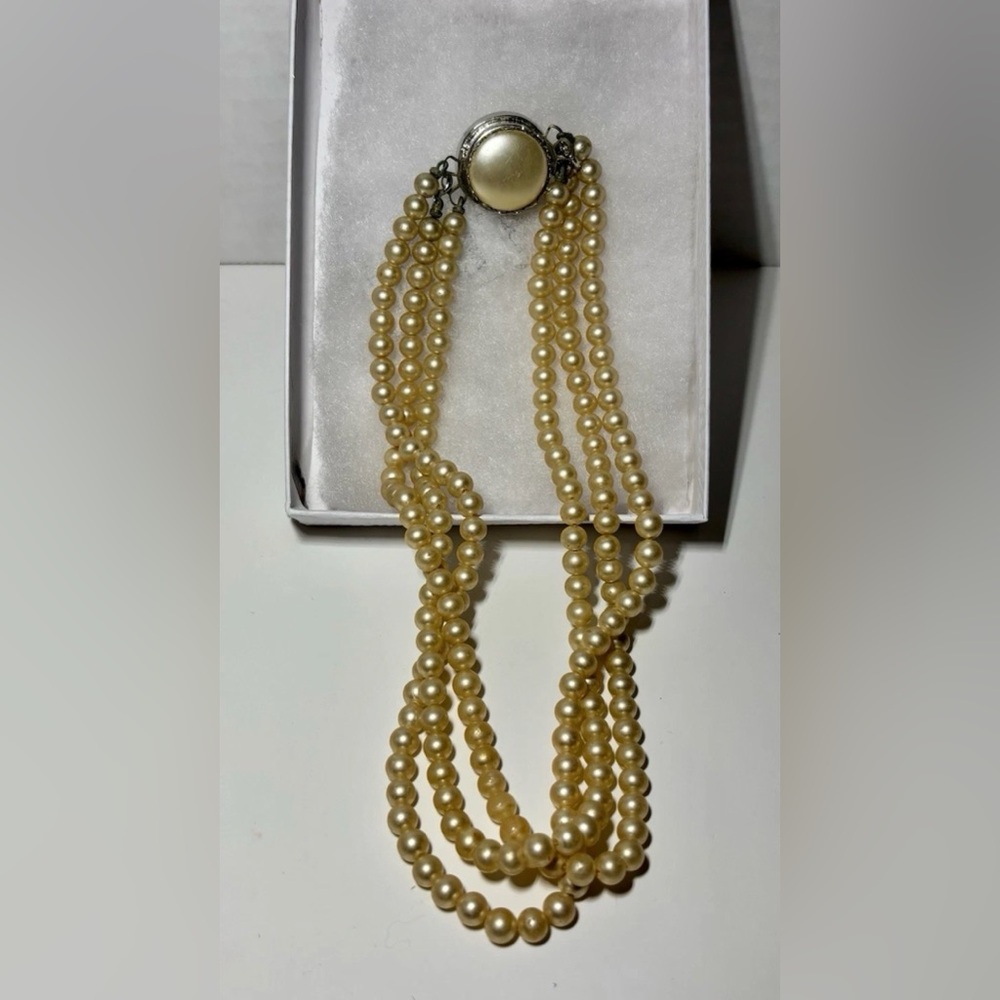 Sarah Coventry Rhinestone Clasp Pearl 3 Strand Necklace Choker Vintage